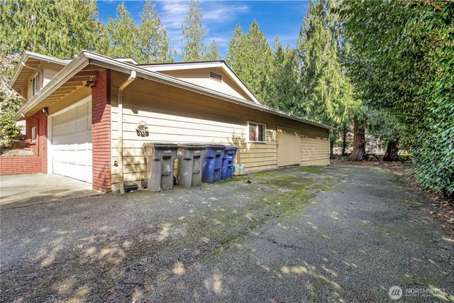 12001 Robinhood Lane, Snohomish, WA 98290