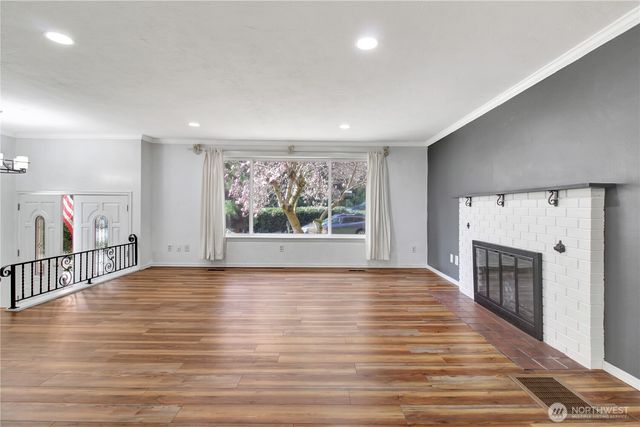 12001 Robinhood Lane, Snohomish, WA 98290