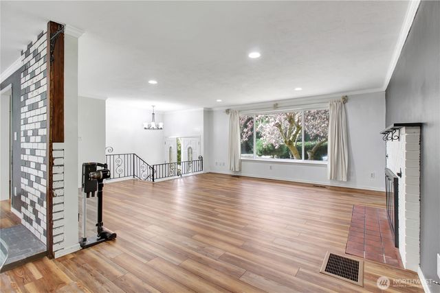 12001 Robinhood Lane, Snohomish, WA 98290