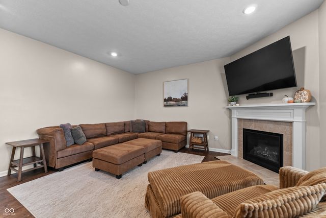 942 Ram Drive, Franklin, IN 46131
