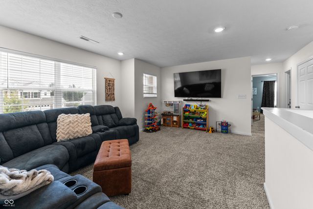 942 Ram Drive, Franklin, IN 46131