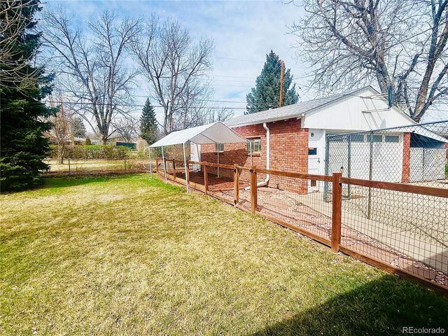 4759 S Hawthorne Street, Englewood, CO 80110