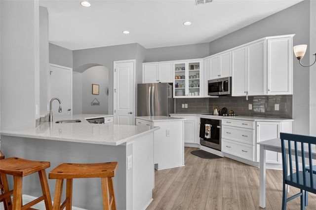 24414 WOODHILL COURT, Sorrento, FL 32776