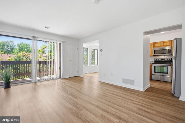 7-4 ASPEN WAY, Doylestown, PA 18901