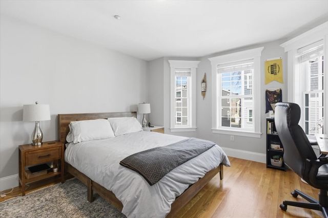 77 Baxter St 3, Boston, MA 02127