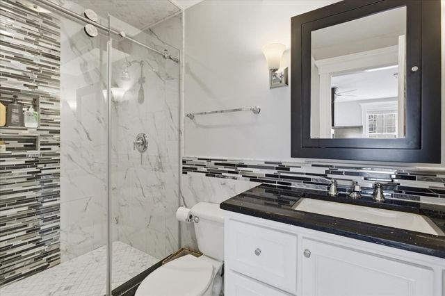 77 Baxter St 3, Boston, MA 02127