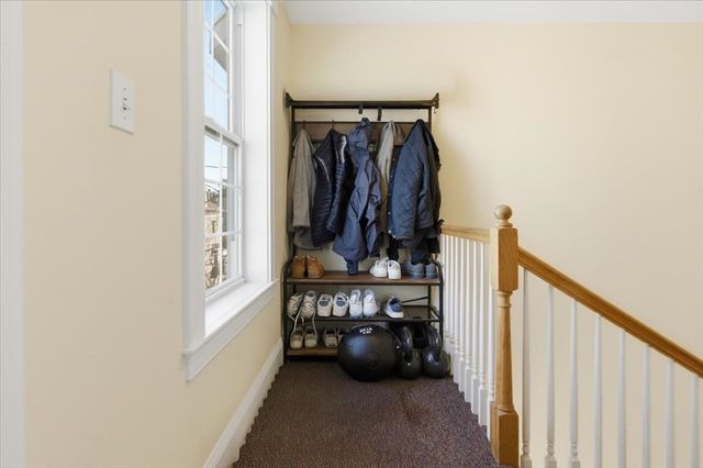 77 Baxter St 3, Boston, MA 02127