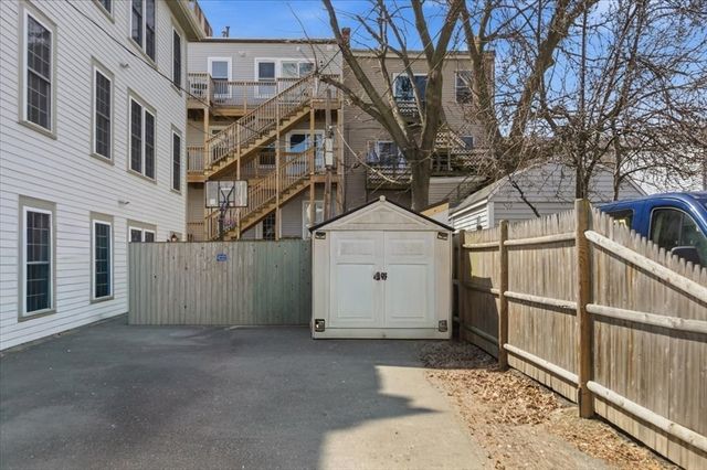 77 Baxter St 3, Boston, MA 02127