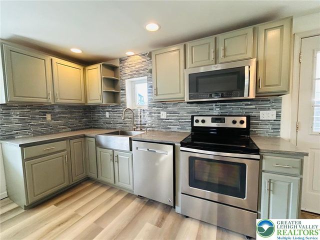 5495 Second Street, Whitehall Twp, PA 18052