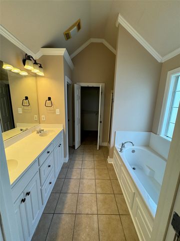 1002 Creole Drive, Bossier City, LA 71111