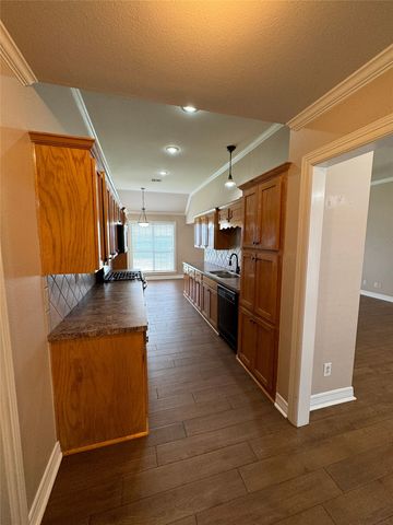 1002 Creole Drive, Bossier City, LA 71111
