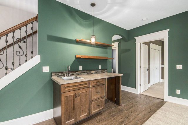 6501 Andre's Crossing 14, Grandville, MI 49418