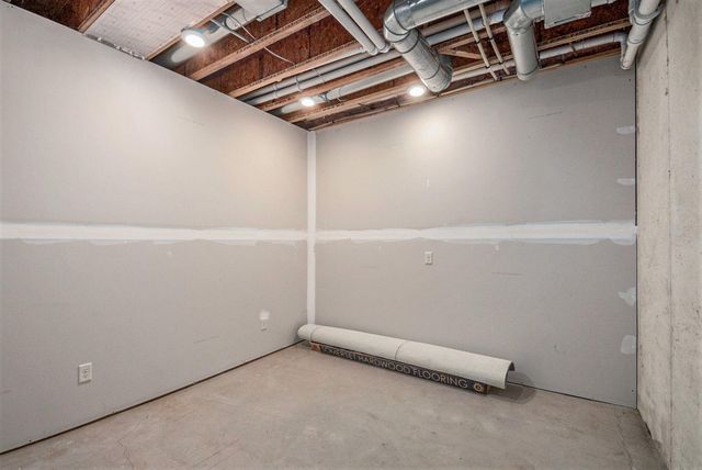 6501 Andre's Crossing 14, Grandville, MI 49418