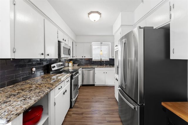 401 Dove Creek DR, Round Rock, TX 78664