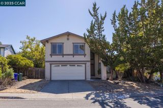 139 Thrush Ct, Hercules, CA 94547