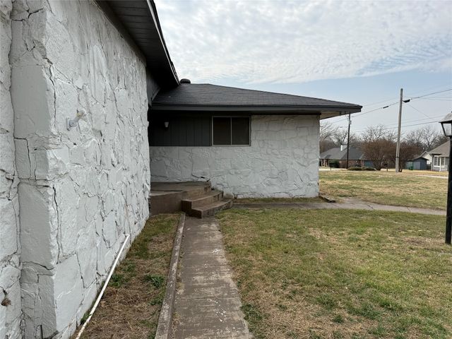 1101 S Trinity Street, Decatur, TX 76234