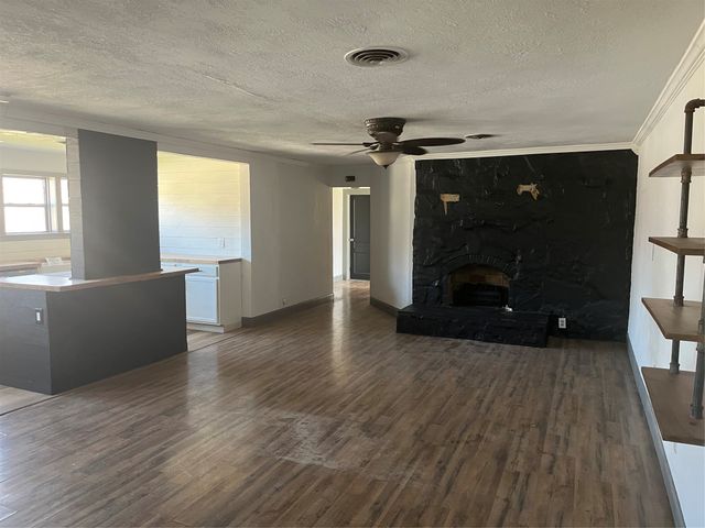 1101 S Trinity Street, Decatur, TX 76234