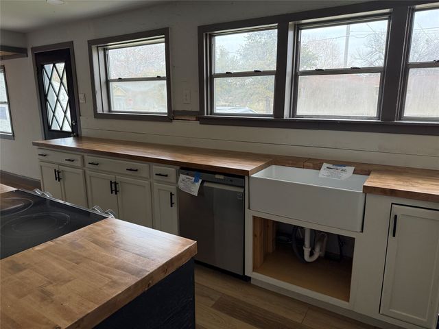 1101 S Trinity Street, Decatur, TX 76234