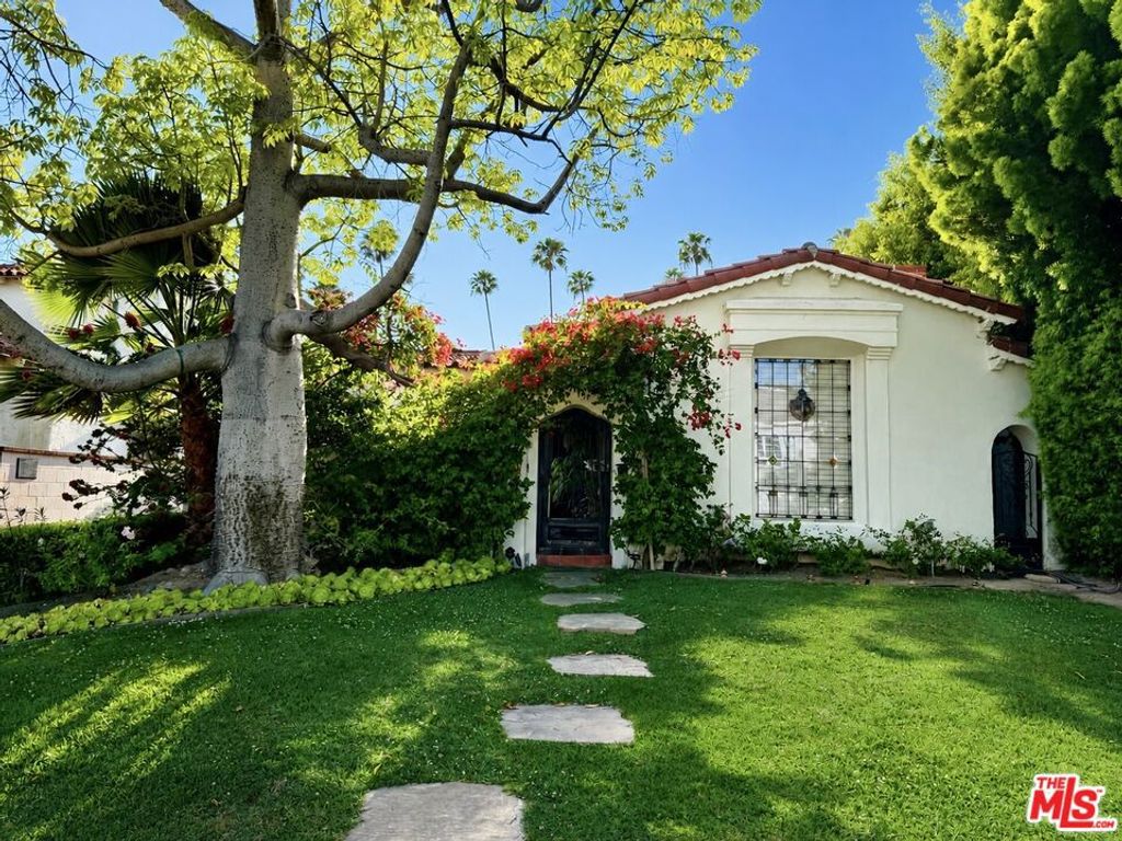 Image 1 of property listing at 315 N Wetherly Drive, Beverly Hills, CA 90211
