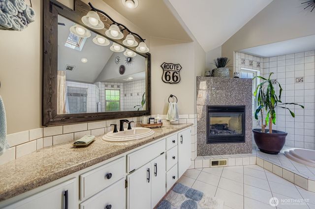 36208 SE 46th Street, Fall City, WA 98024