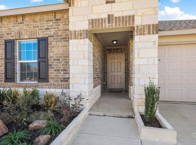 2207 Heaton Street, Forney, TX 75126