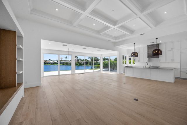 204 Birkdale Lane, Jupiter, FL 33458