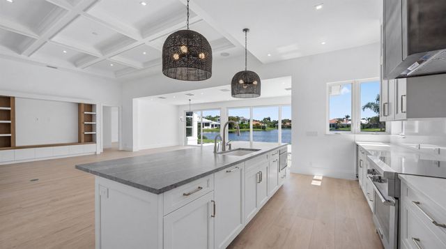 204 Birkdale Lane, Jupiter, FL 33458