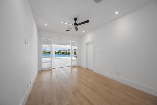204 Birkdale Lane, Jupiter, FL 33458