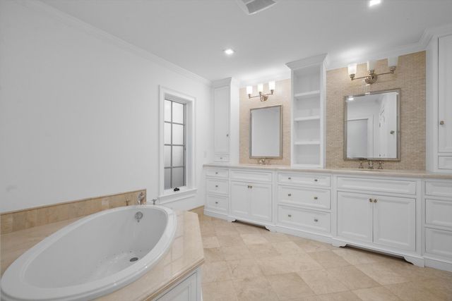 204 Birkdale Lane, Jupiter, FL 33458