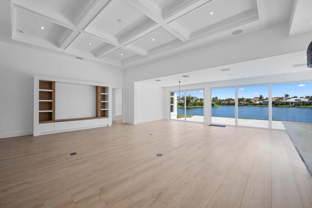 204 Birkdale Lane, Jupiter, FL 33458