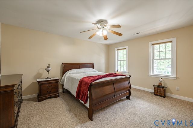 354 Enon Oaks Ln, Chester, VA 23836