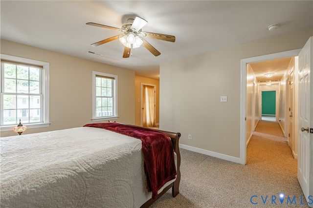 354 Enon Oaks Ln, Chester, VA 23836