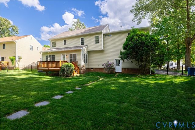 354 Enon Oaks Ln, Chester, VA 23836