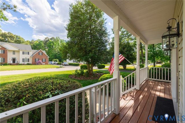 354 Enon Oaks Ln, Chester, VA 23836
