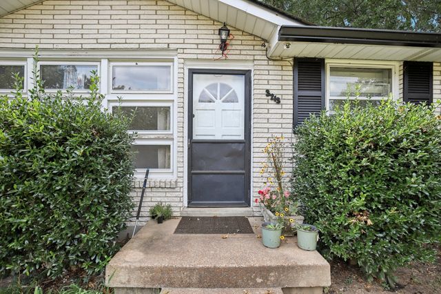 3213 Cloverwood Dr, Nashville, TN 37214
