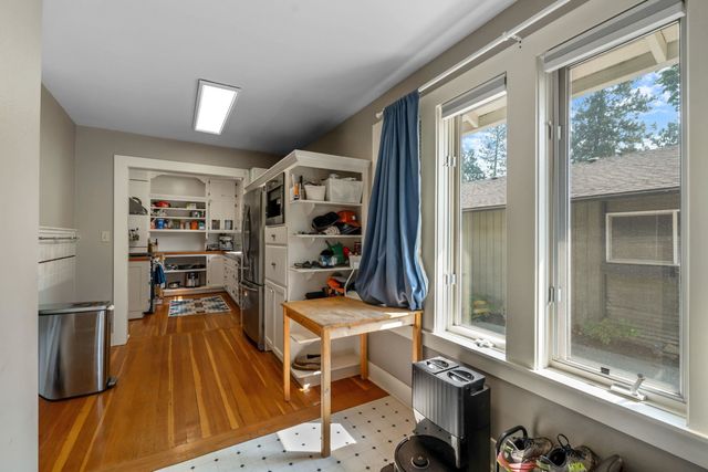 1126 E 29th Ave, Spokane, WA 99203