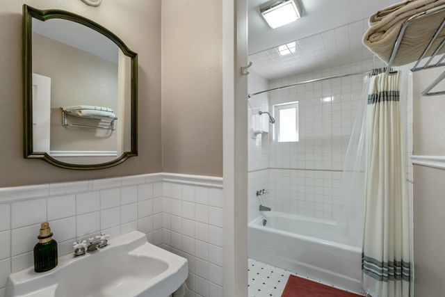 1126 E 29th Ave, Spokane, WA 99203