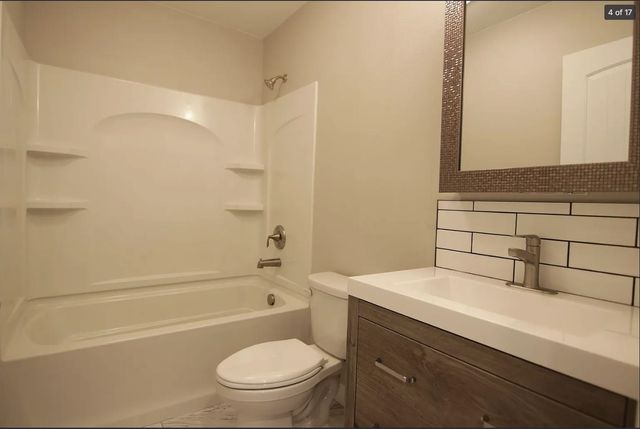 1126 E 29th Ave, Spokane, WA 99203