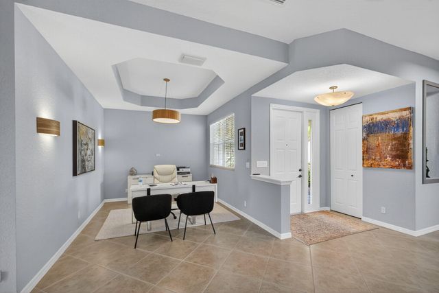 166 Isle Verde Way, Palm Beach Gardens, FL 33418