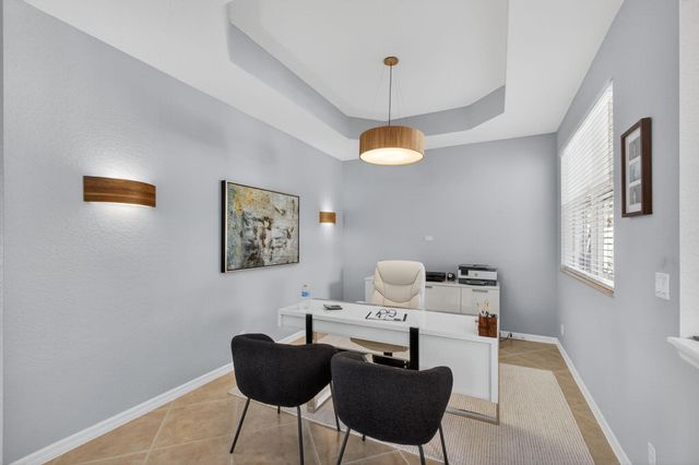 166 Isle Verde Way, Palm Beach Gardens, FL 33418