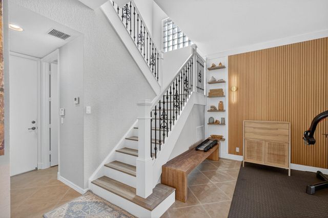 166 Isle Verde Way, Palm Beach Gardens, FL 33418