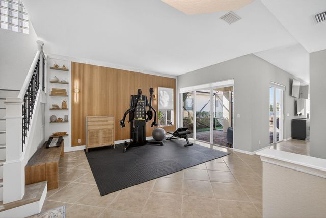 166 Isle Verde Way, Palm Beach Gardens, FL 33418