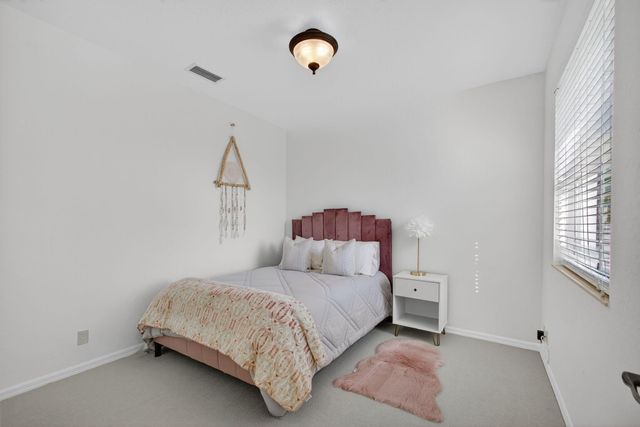 166 Isle Verde Way, Palm Beach Gardens, FL 33418