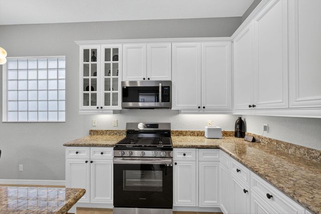 166 Isle Verde Way, Palm Beach Gardens, FL 33418