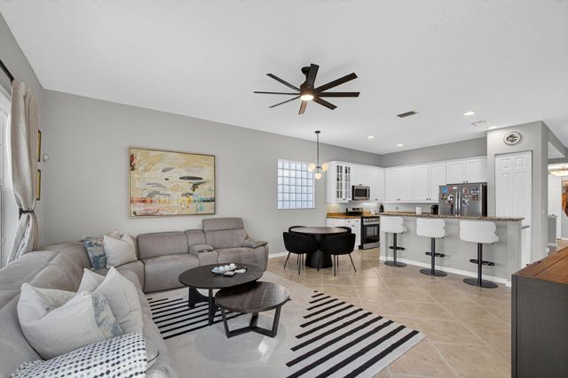 166 Isle Verde Way, Palm Beach Gardens, FL 33418