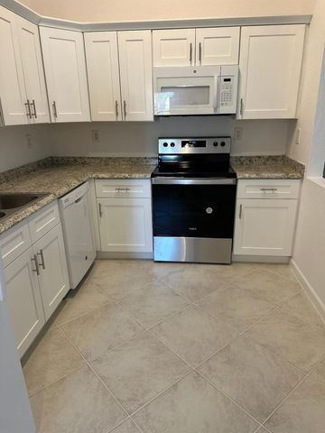 5845 EAGLE CAY Circle, Coconut Creek, FL 33073