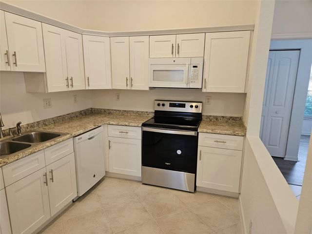 5845 EAGLE CAY Circle, Coconut Creek, FL 33073