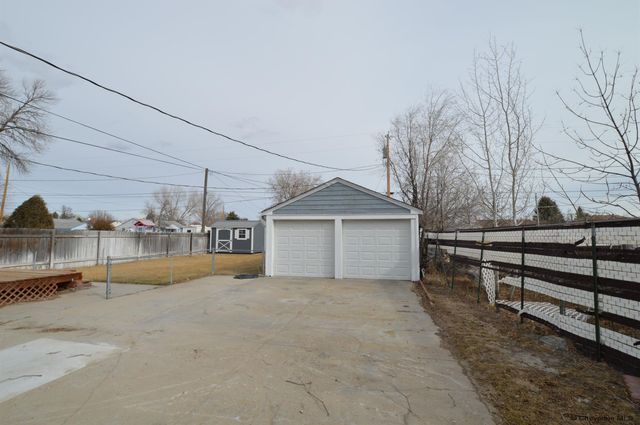 1733 E D ST, Torrington, WY 82240