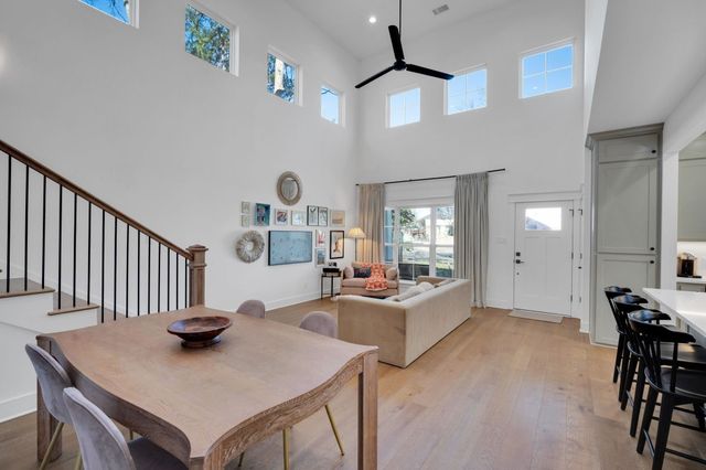 512 E Parks Avenue, Waxahachie, TX 75165