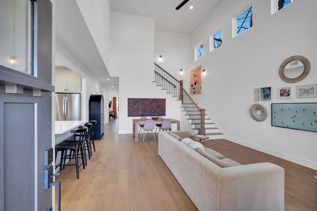 512 E Parks Avenue, Waxahachie, TX 75165